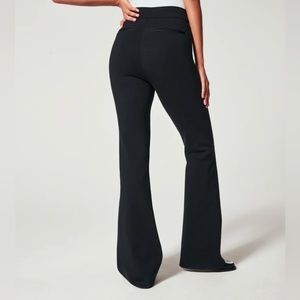 SPANX The Perfect Pant, Hi-Rise Flare 3x petit